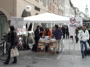 Kundgebungsstand Attac/LinkeStmk